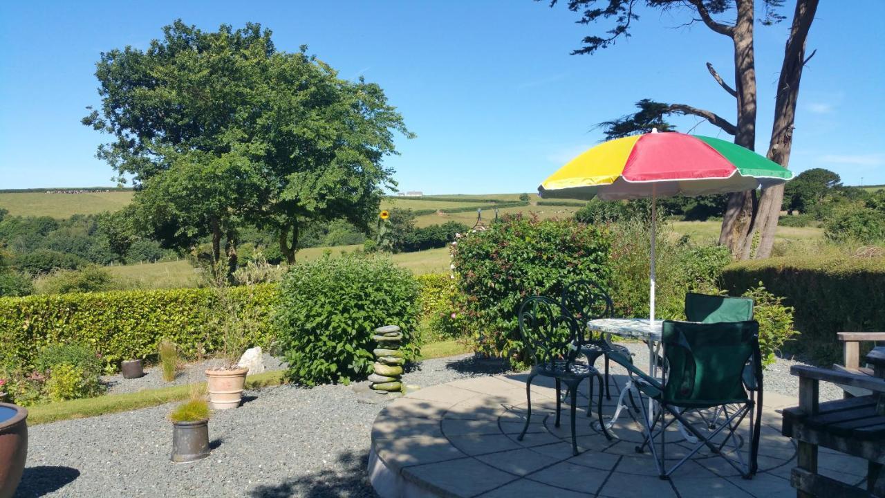 Bed and Breakfast Horsna Parc Retreat Saint Tudy Esterno foto