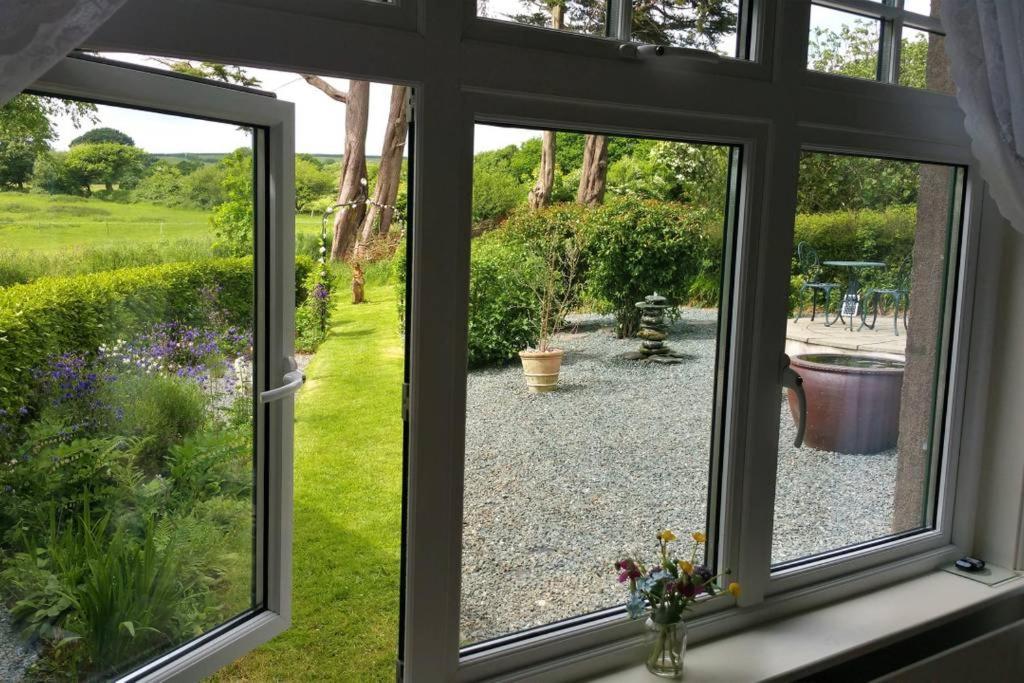 Bed and Breakfast Horsna Parc Retreat Saint Tudy Esterno foto