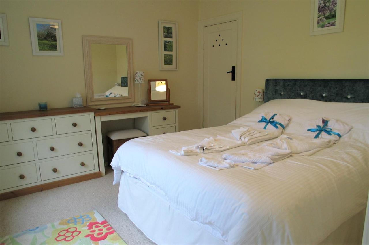 Bed and Breakfast Horsna Parc Retreat Saint Tudy Esterno foto